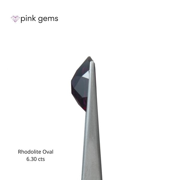 Rhodolite purple garnet, 6. 30cts, oval, luxury - pink gems